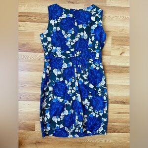 Floral Sleeveless Dress - Blue and White